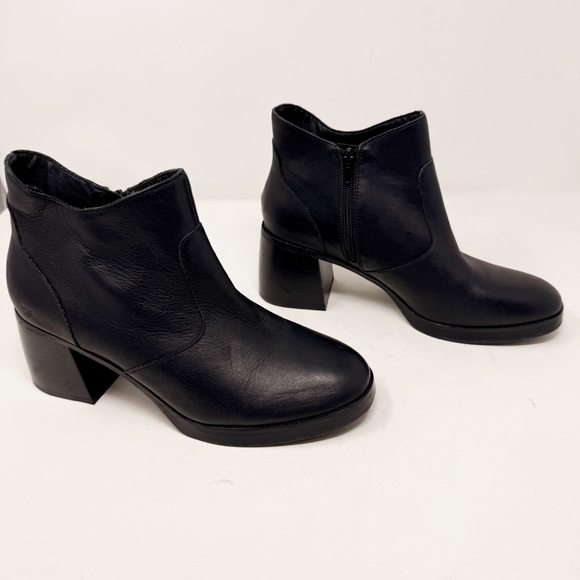 Lucky Brand Quinlee Black Leather Retro Boots Ankle Booties Size 10 - Picture 1 of 9